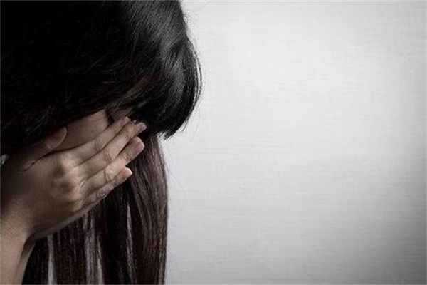 女性抑郁b.jpg